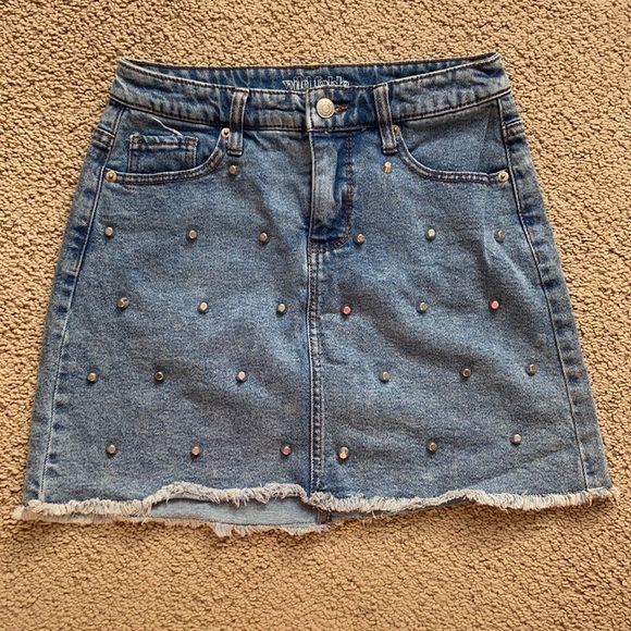 Jean Skirt with Studs - Picture 2 of 6